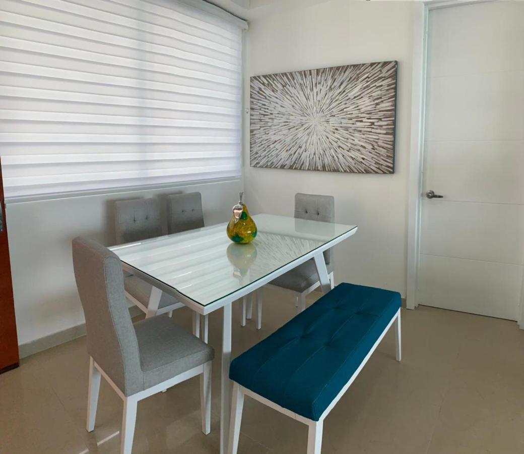 Apartamento 2 Bedroom Beachfront 2p1-al With Pool And Wifi