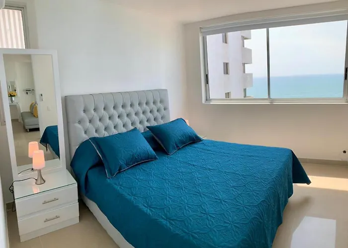 2 Bedroom Beachfront Apartment 2P1-Al With Pool And Wifi