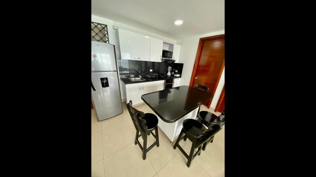 2 Bedroom Beachfront 2p1-al With Pool And Wifi Apartamento
