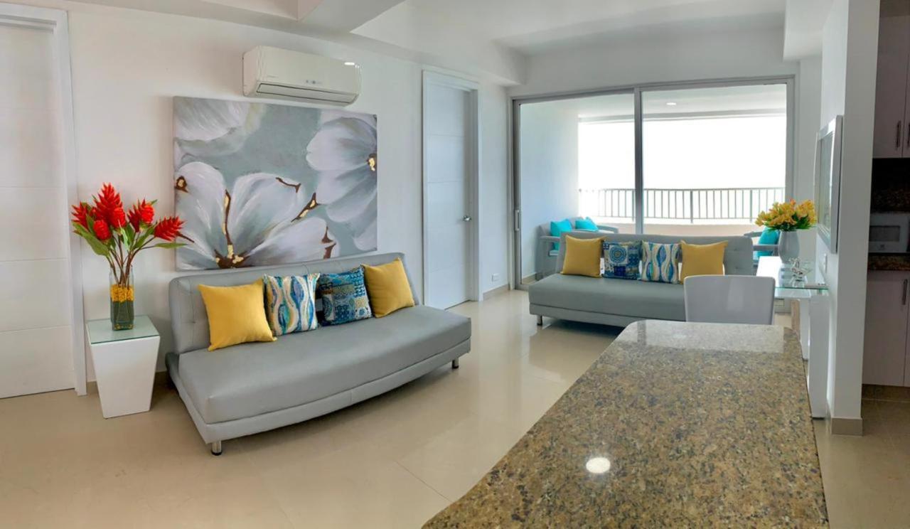 2 Bedroom Beachfront 2p1-al With Pool And Wifi * Cartagena