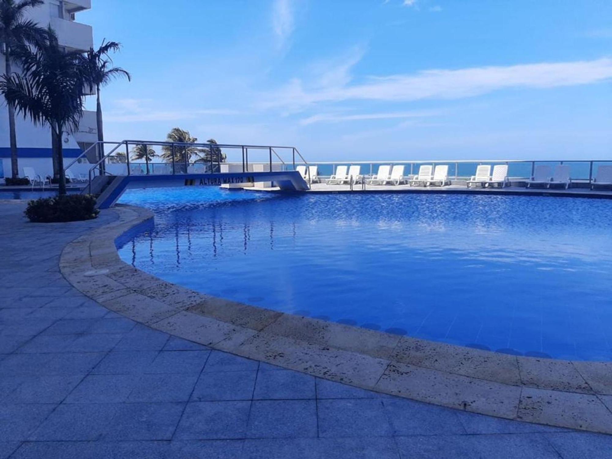 Apartamento 2 Bedroom Beachfront 2p1-al With Pool And Wifi Cartagena